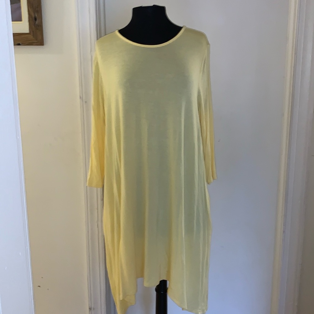 Yellow Acting Pro Dress w/ Pockets and 3/4 Sleeves